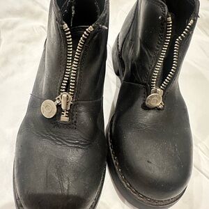 Express Black Leather Boots with Silver Zipper